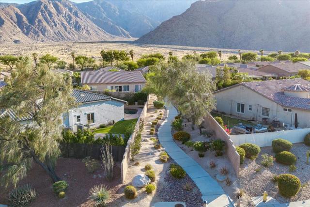 1121 Palmas, Palm Springs CA: https://media.crmls.org/mediaz/6e47abe5-e904-4532-90d7-b63cb858479d.jpg
