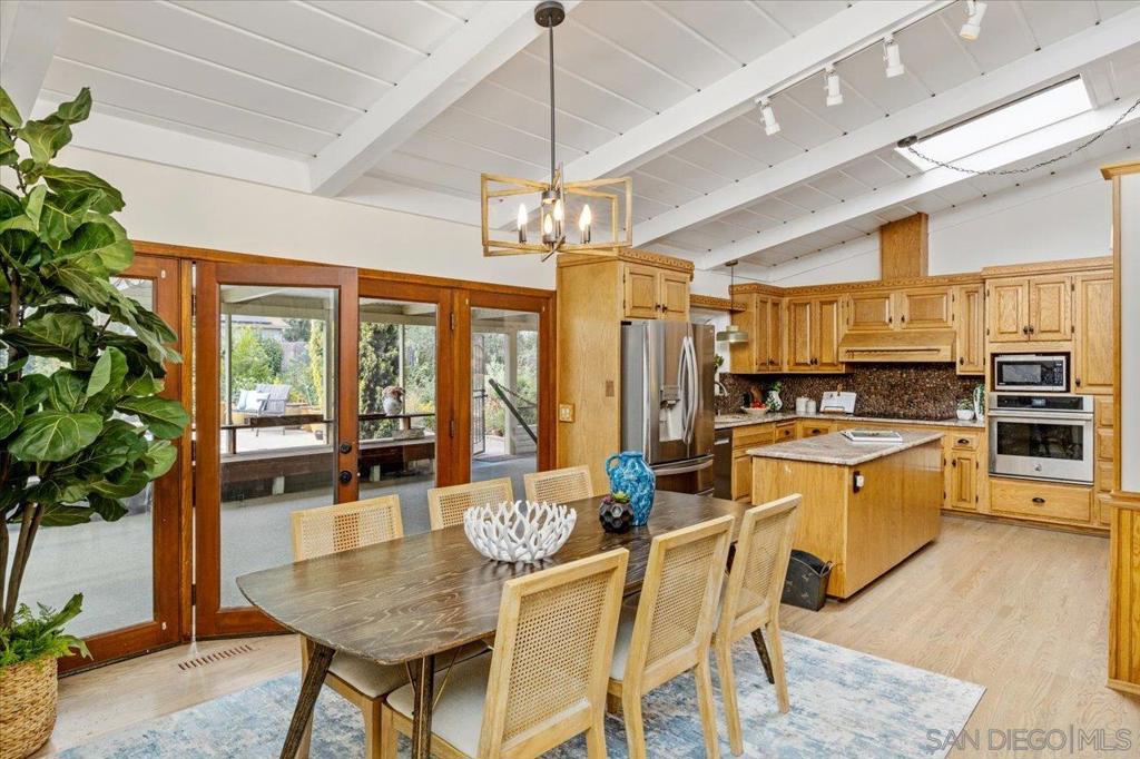 877 Montview Drive - photo 17