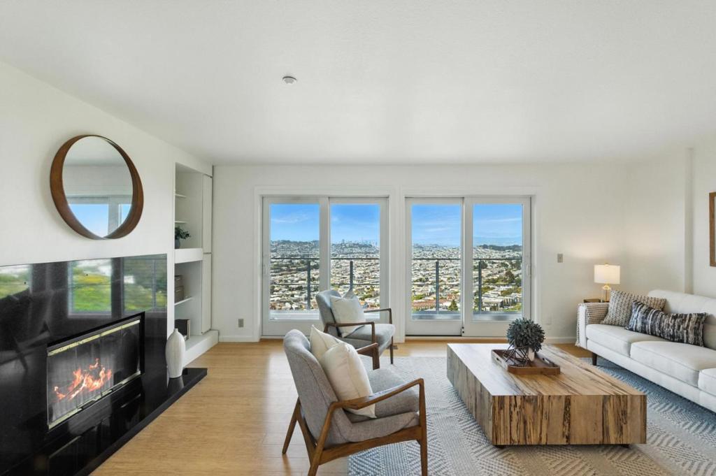580 Pointe Pacific #6