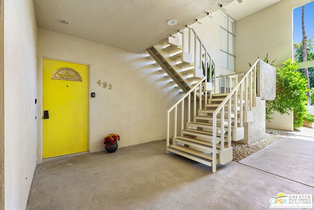 493 Desert Lakes Drive, Palm Springs CA: https://media.crmls.org/mediaz/6e4acb10-7d48-4761-a986-af3450aca072.jpg