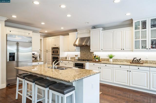 2261 Genoa St, Danville CA: https://media.crmls.org/mediaz/6e4b865c-9c65-43a5-8d45-954e3649c5f1.jpg