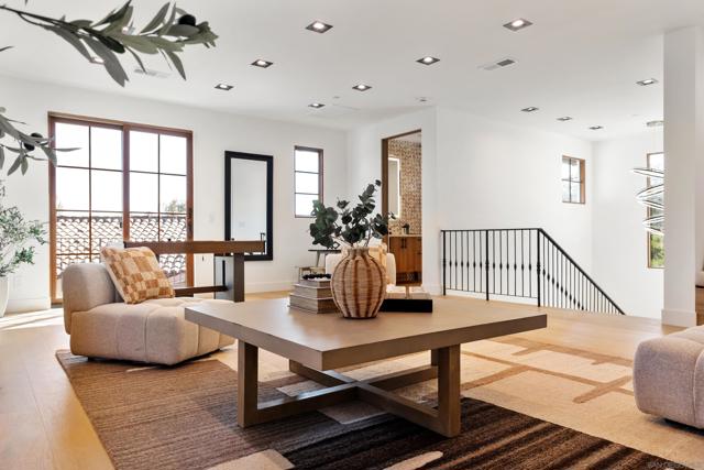 5758 60 Las Palomas, Rancho Santa Fe CA: https://media.crmls.org/mediaz/6e4c837d-04cc-48f8-b05e-e9282f3e4fed.jpg