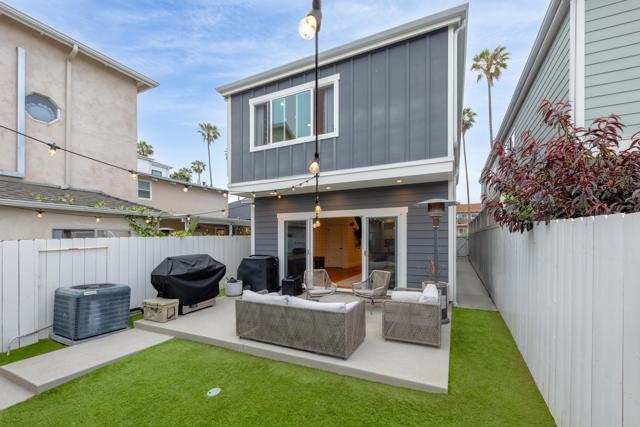 867 Wilbur Avenue, San Diego CA: https://media.crmls.org/mediaz/6e4cda23-9683-4447-aa08-3870aaf20475.jpg