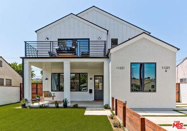 11221 Hannum Avenue photo 1