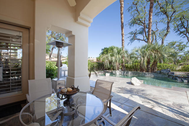 78700 Cabrillo Way, La Quinta CA: https://media.crmls.org/mediaz/6e4dd1bd-74e0-46b7-963f-916ffd96388a.jpg