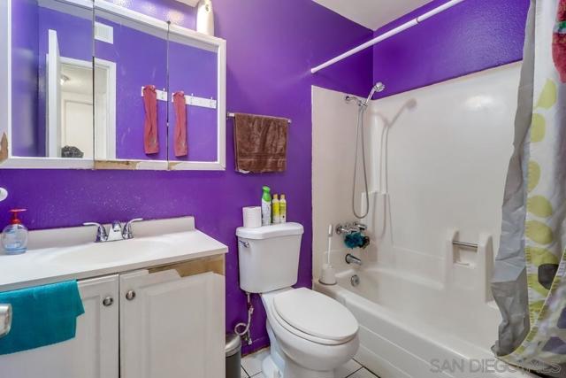 201 Treewood Street, San Diego CA: https://media.crmls.org/mediaz/6e4df2c8-ca0d-45a5-ac05-383be239bbb1.jpg