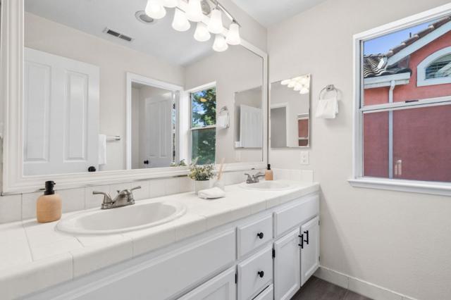 1619 Cleo Springs Court, San Jose CA: https://media.crmls.org/mediaz/6e4e32d9-5739-4d8c-a236-26f0b4c797e2.jpg