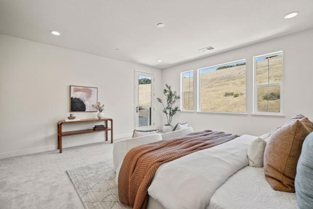 29732 Cantera Drive, Hayward CA: https://media.crmls.org/mediaz/6e4e5884-aac5-45f3-86ea-a9a2fea7dbb9.jpg