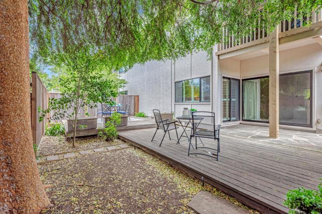 1294 Woodside Road, Redwood City CA: https://media.crmls.org/mediaz/6e4e9e6b-0794-406e-830e-b9d846c52f0d.jpg