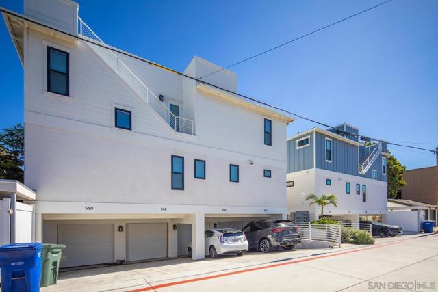 548 G Avenue, Coronado CA: https://media.crmls.org/mediaz/6e4fb051-c414-4034-ac3a-bbe8cffd1e2f.jpg