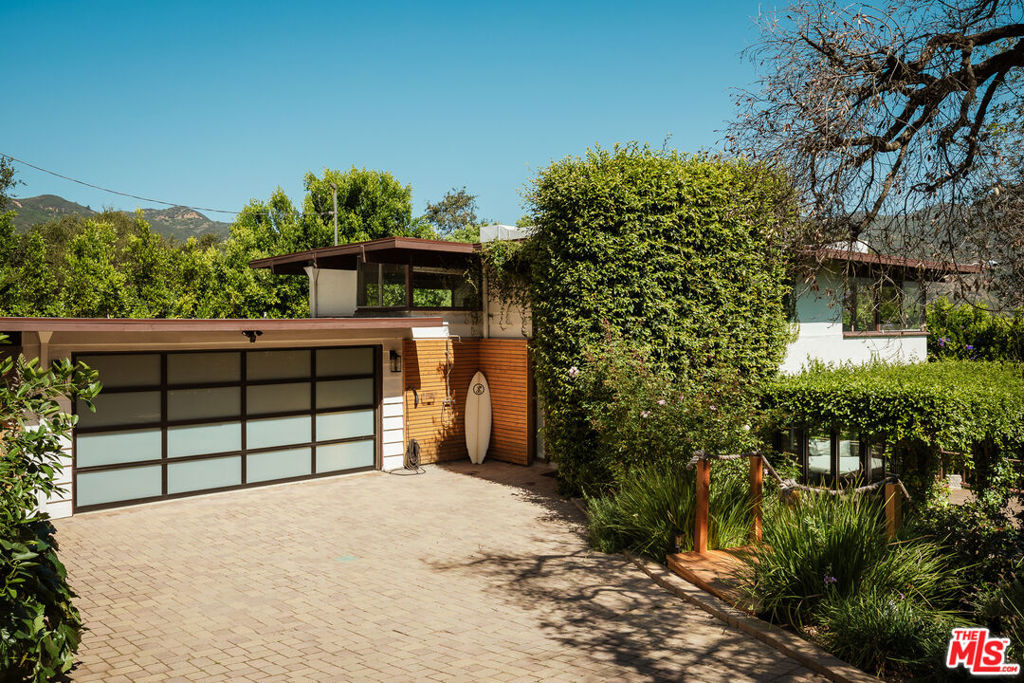 26237 Fairside Road