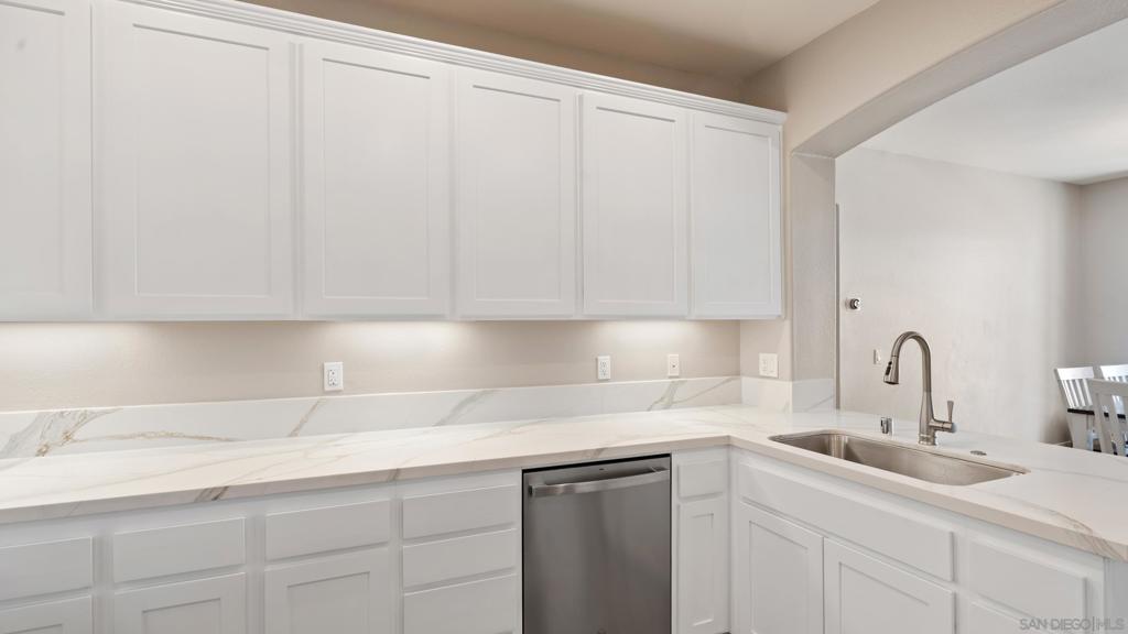 MLS #250037874SD image #10