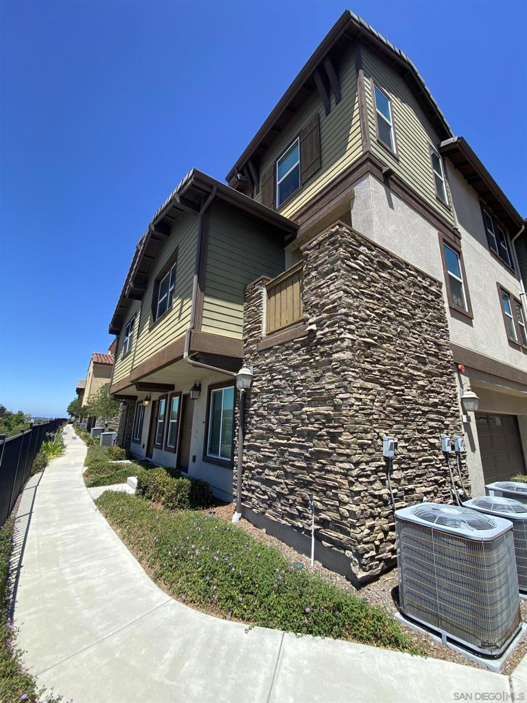 363 Mission Villas Road - photo 2