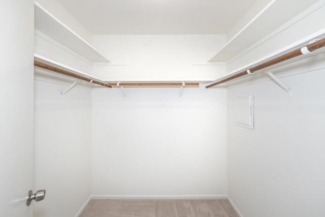 166 Sand Hill Circle, Menlo Park CA: https://media.crmls.org/mediaz/6e5091f1-a4dd-4b9a-8daf-194359737d9e.jpg