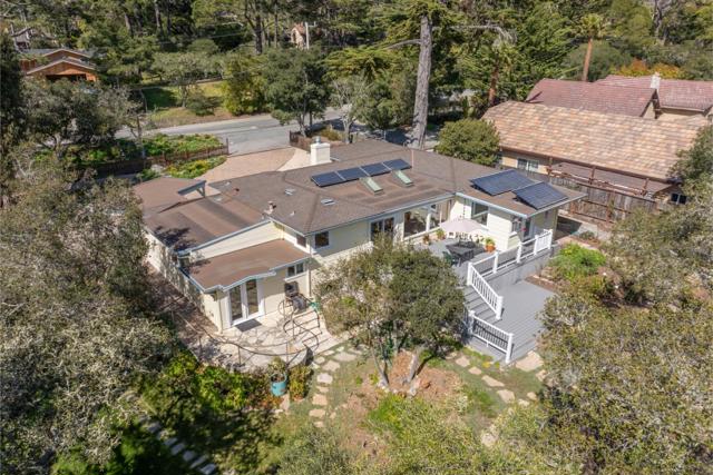 3378 Ocean Avenue, Carmel CA: https://media.crmls.org/mediaz/6e510405-ed4f-4cbd-a485-1a4129fd85f0.jpg