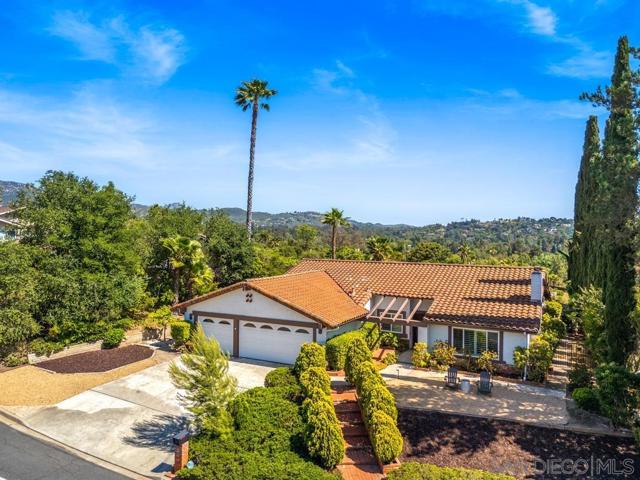 17109 Cloudcroft Dr, Poway CA: https://media.crmls.org/mediaz/6e519713-4e71-4679-aa3f-6b5e23e652d0.jpg