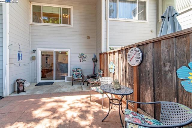 243 Rachael Pl, Pleasanton CA: https://media.crmls.org/mediaz/6e5463e4-8474-49b2-8974-fdd049093245.jpg
