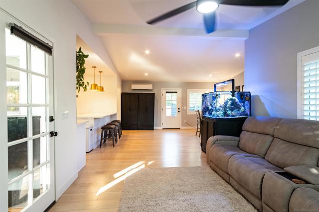 11534 Manzanita Rd, Lakeside CA: https://media.crmls.org/mediaz/6e55383e-072e-49db-bd36-1ed1db535ea5.jpg