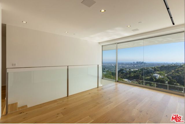 1853 Sunset Plaza Drive, Los Angeles CA: https://media.crmls.org/mediaz/6e558539-6052-41fc-a5a3-79ec95a35494.jpg