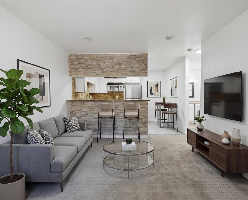 1681 Bayview Heights #32