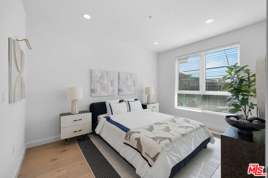 105 S Mariposa Avenue #204