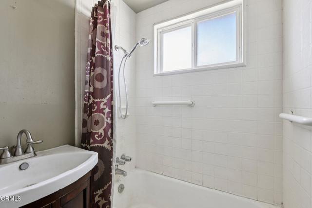 Detail Gallery Image 16 of 27 For 139 Stanford Ave, Oxnard,  CA 93036 - 3 Beds | 1 Baths