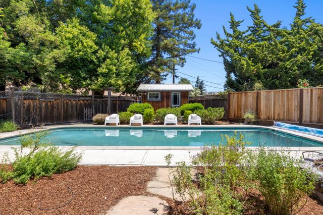 934 Hickory Way, Fremont CA: https://media.crmls.org/mediaz/6e56cd5d-7314-405d-bd8b-557318acaa1d.jpg