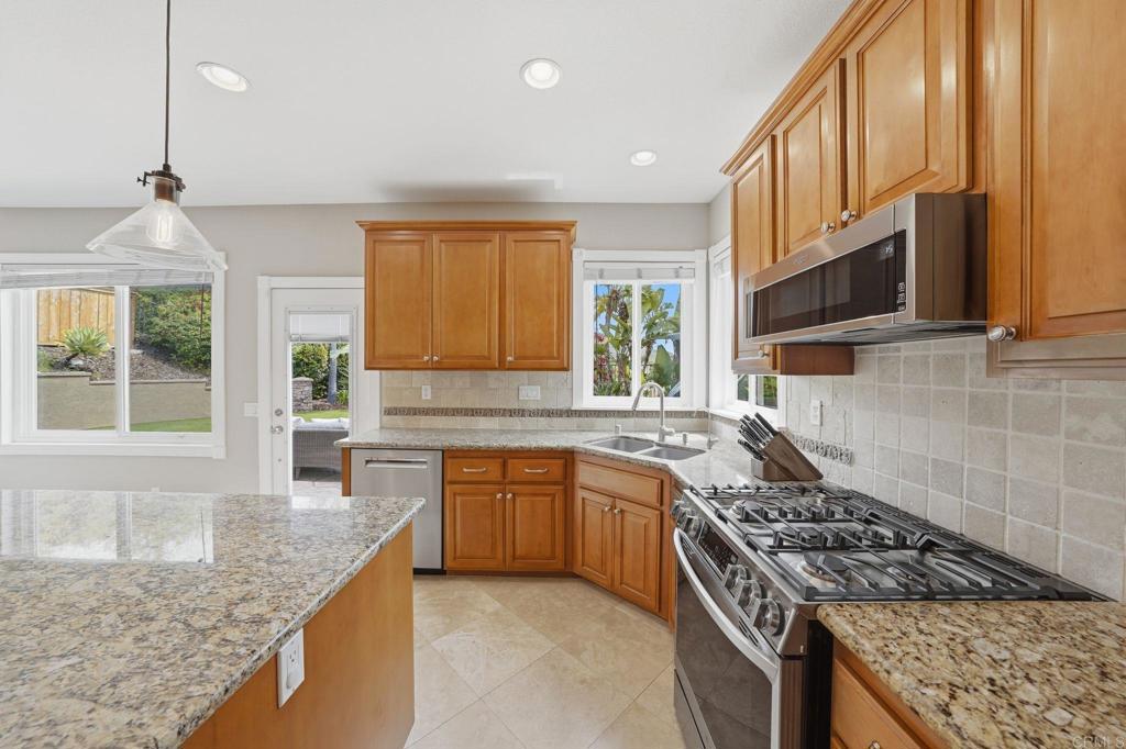 759 Avenida Codorniz - photo 6