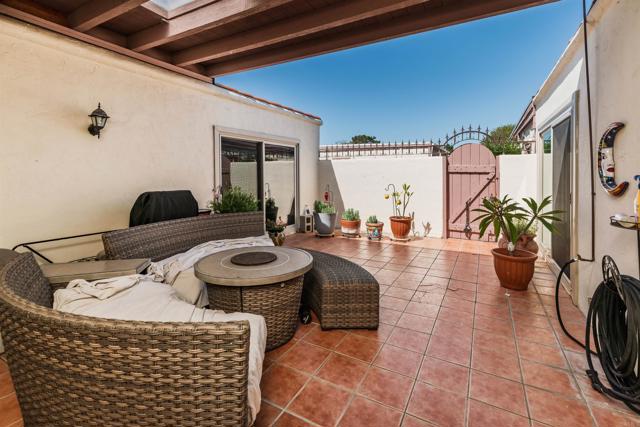 Detail Gallery Image 12 of 33 For 3621 Vista Campana #64,  Oceanside,  CA 92057 - 2 Beds | 2 Baths