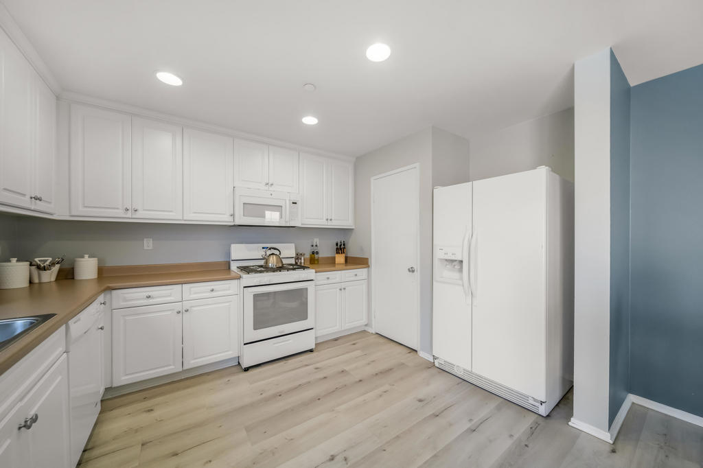 MLS #219136249DA image #11