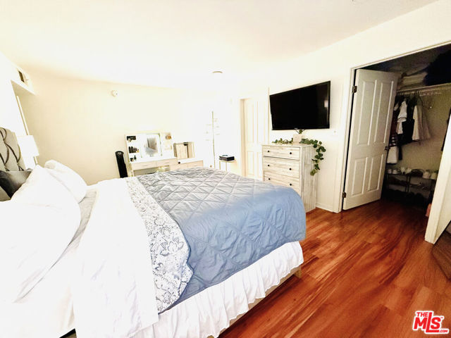 Drew Fenton | 11907 Darlington Avenue Los Angeles CA | MLS: 7264256