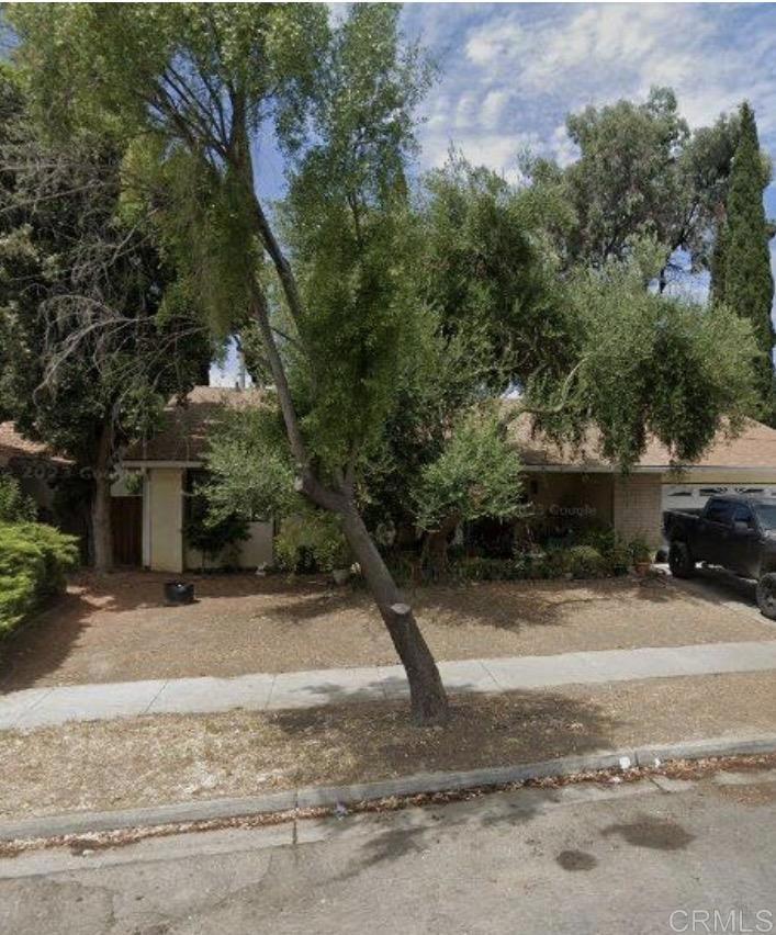 4809 Rue Orleans Court