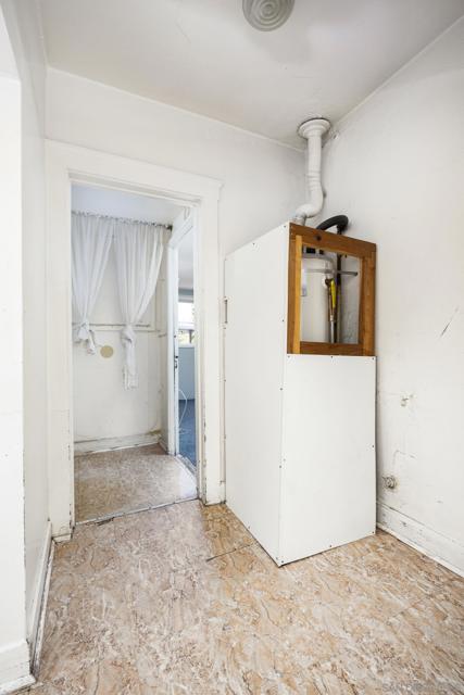 4276 35Th St, San Diego CA: https://media.crmls.org/mediaz/6e5a2ce3-2bac-451e-b55b-8613a5f22576.jpg