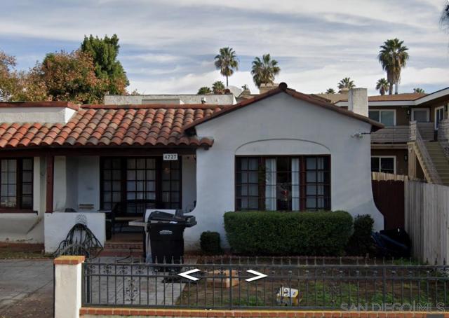 4727 Choctaw Dr., San Diego CA: https://media.crmls.org/mediaz/6e5a31de-f157-4644-8f53-afb3736d3e7c.jpg