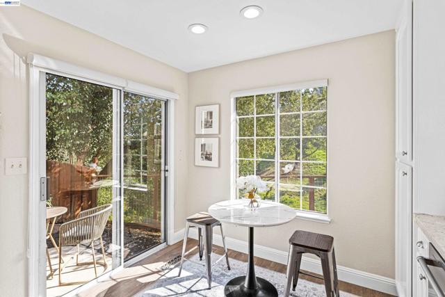 47 Summer Hill Court, Danville CA: https://media.crmls.org/mediaz/6e5b2bfa-841d-41d1-afc8-53369e381330.jpg