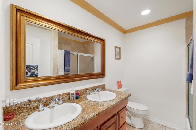 11138 Collett Avenue, Granada Hills CA: https://media.crmls.org/mediaz/6e5c3c17-542e-471e-a19c-a7f1236ccc83.jpg