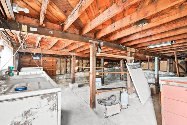 360 Tabor Drive, Scotts Valley CA: https://media.crmls.org/mediaz/6e5c6b40-ebc0-4f8a-8b11-46716453c6dc.jpg