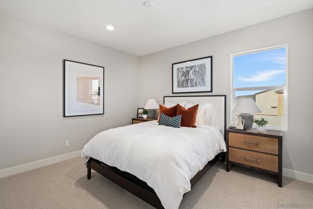 951 Visalia Pl, San Marcos CA: https://media.crmls.org/mediaz/6e5d495f-8f72-4efd-859b-076d8dbfa082.jpg