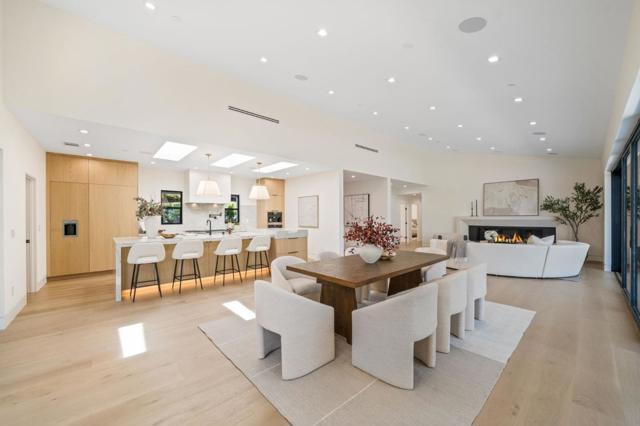 510 Darrell Road, Hillsborough CA: https://media.crmls.org/mediaz/6e5e84b7-ba8a-4f18-87a0-6a05abe19914.jpg