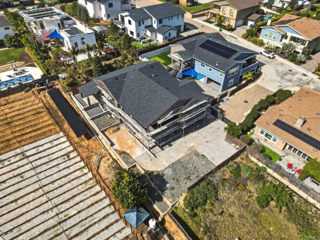 Detail Gallery Image 5 of 33 For 3780 82 Highland Dr., Carlsbad,  CA 92008 - 6 Beds | 6/1 Baths