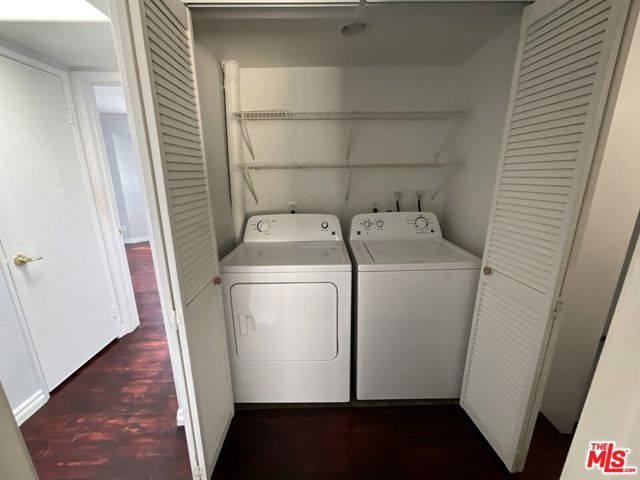 21 Palmetto Drive, Alhambra CA: https://media.crmls.org/mediaz/6e5eea27-08c8-4123-9fed-80427ebe4e59.jpg