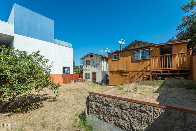 2132 branden Street, Los Angeles CA: https://media.crmls.org/mediaz/6e5ef96f-0940-442a-a529-ec250d5bc40b.jpg