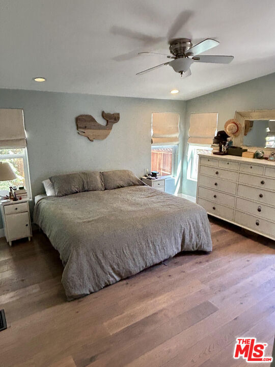 167 Paradise Cove Road, Malibu CA: https://media.crmls.org/mediaz/6e5fc41b-85eb-4726-973b-f8770c5a4e95.jpg