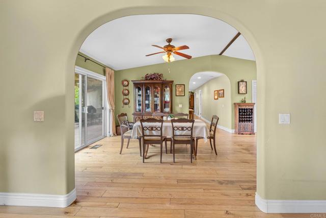 31619 21 Via Puerta Del Sol, Bonsall CA: https://media.crmls.org/mediaz/6e601f5a-dcc5-47e8-a8b6-76480967abab.jpg