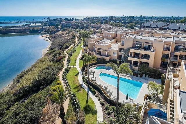 817 Kalpati Circle, Carlsbad CA: https://media.crmls.org/mediaz/6e637863-2950-43e4-a78d-93a00272e9d3.jpg