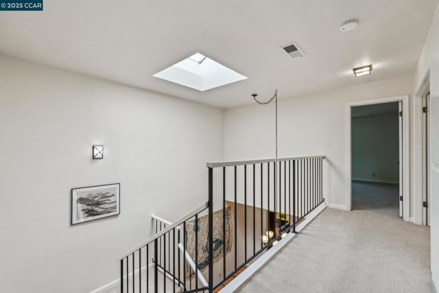 1560 Gilboa Dr, Walnut Creek CA: https://media.crmls.org/mediaz/6e63e033-aaab-4bff-b2d6-906e9c90fc28.jpg