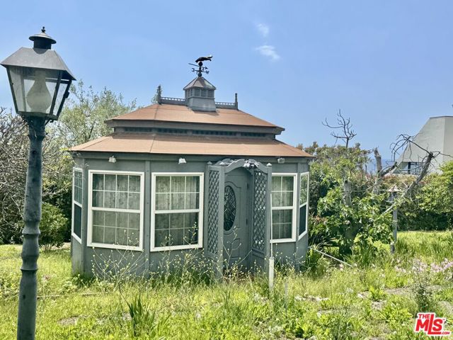 Drew Fenton | 27555 Pacific Coast Highway Malibu CA | MLS: 7292558