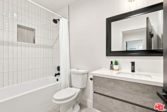 3 Bed Home for Sale in Los Angeles, California
