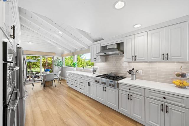 711 Glen Eagle Ct, Danville CA: https://media.crmls.org/mediaz/6e6547ec-5b95-4017-ae1f-d849f92e03e1.jpg
