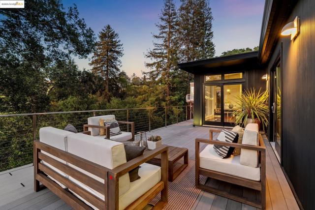 7 Requa Place, Piedmont CA: https://media.crmls.org/mediaz/6e681824-0fe2-435d-b7d4-4094a9f20871.jpg